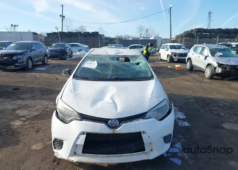 2016 Toyota Corolla Le z USA, uszkodzony, nr VIN 2T1BURHE4GC498320
